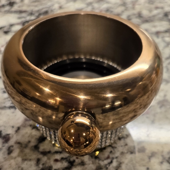 New FLASK (prop not included) - Picture 9 of 10